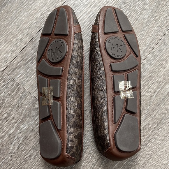 Michael Kors Flats - Picture 3 of 3